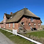 Friesenhaus Westerschuetting * Pellworm