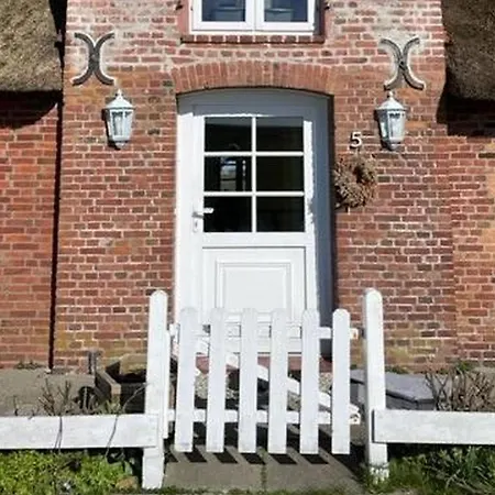 Apartment Friesenhaus Westerschuetting Pellworm